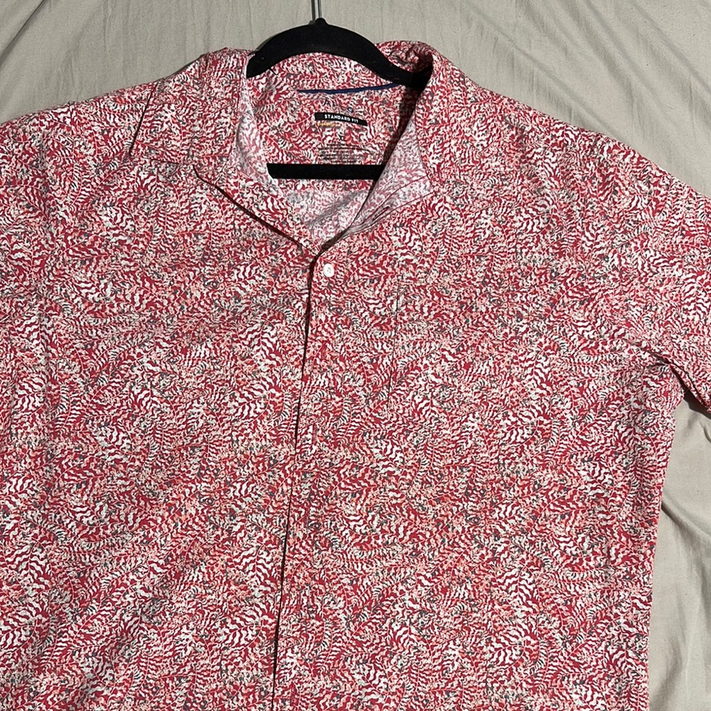 Apt. 9 Red and White Casual Button Down Shirt